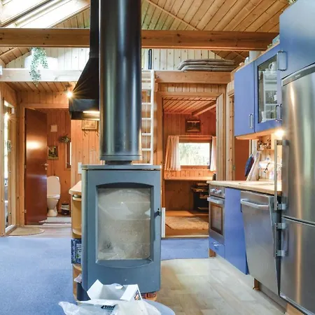 Two-bedroom In Hébergement de vacances Vejby